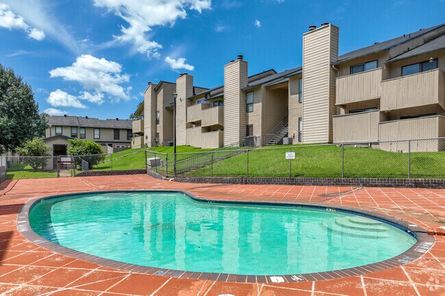 Piscina - Northview Condominiums