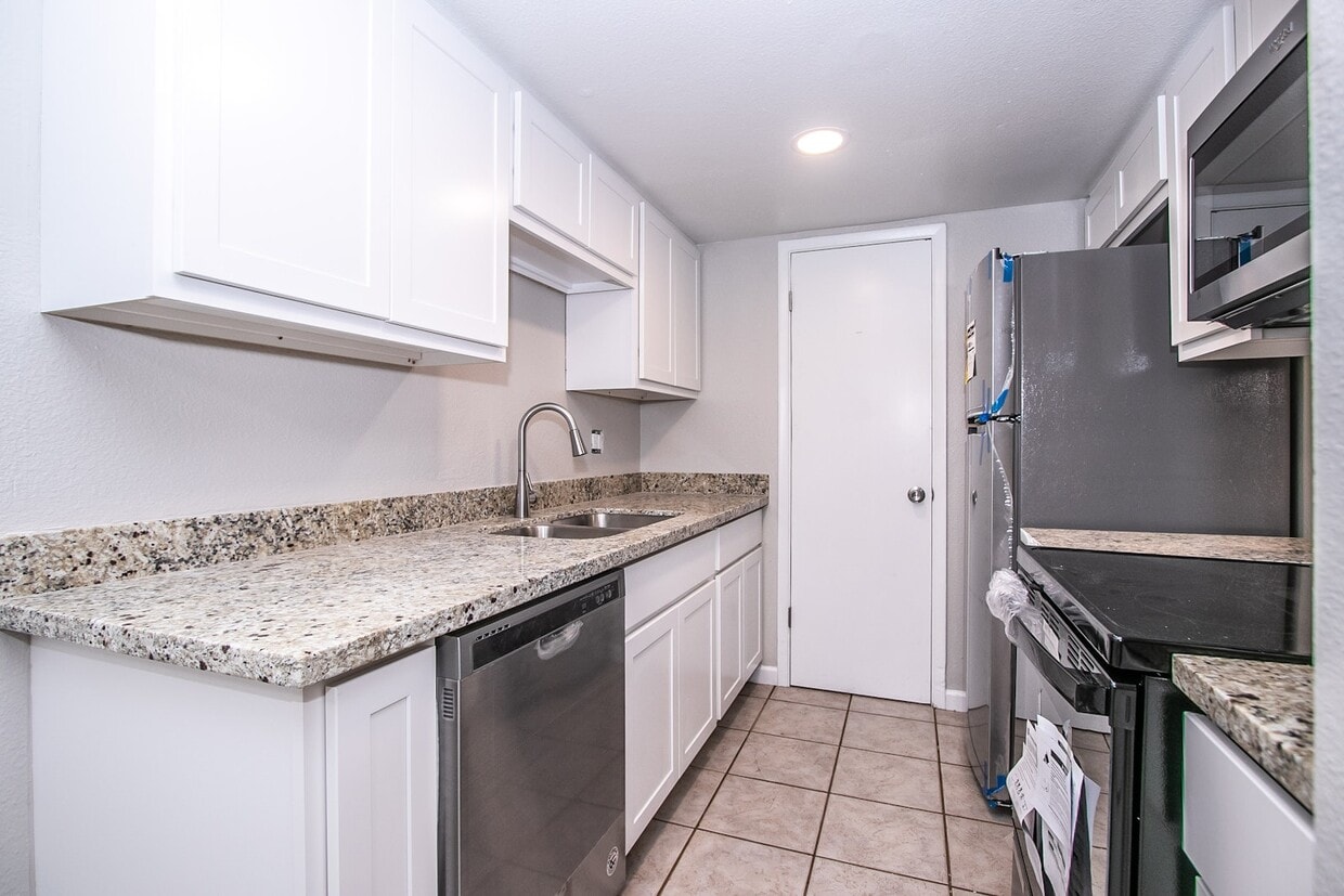 Primary Photo - 3955 West Palomino Road, Unit 3955