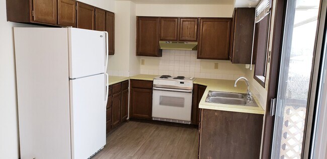 Foto del edificio - 1022-1024 N. Best Rd