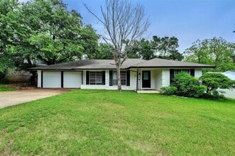 Building Photo - 8001 Ceberry Dr
