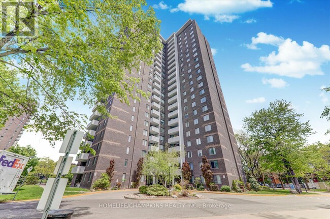 Building Photo - 1900 Sheppard Ave E