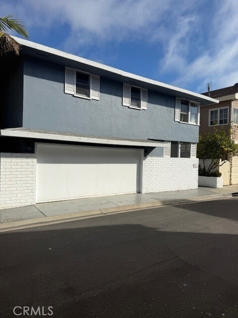 Primary Photo - 65 Beacon Bay