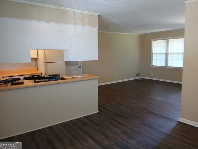 Building Photo - 8247 Spillers Dr SW