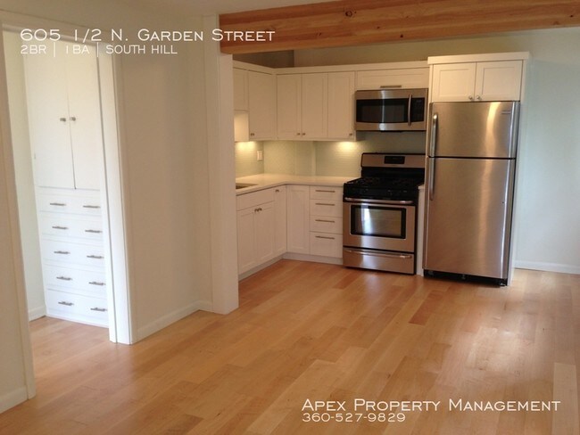 Building Photo - 605 1/2 N Garden St