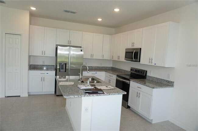 Foto del edificio - 1677 Way of Peace Ln