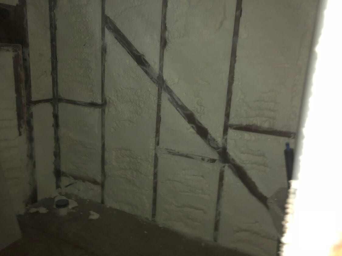 Foto del edificio - 1128 Lakeview Dr