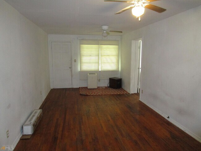 Building Photo - 803 Grosso Ave