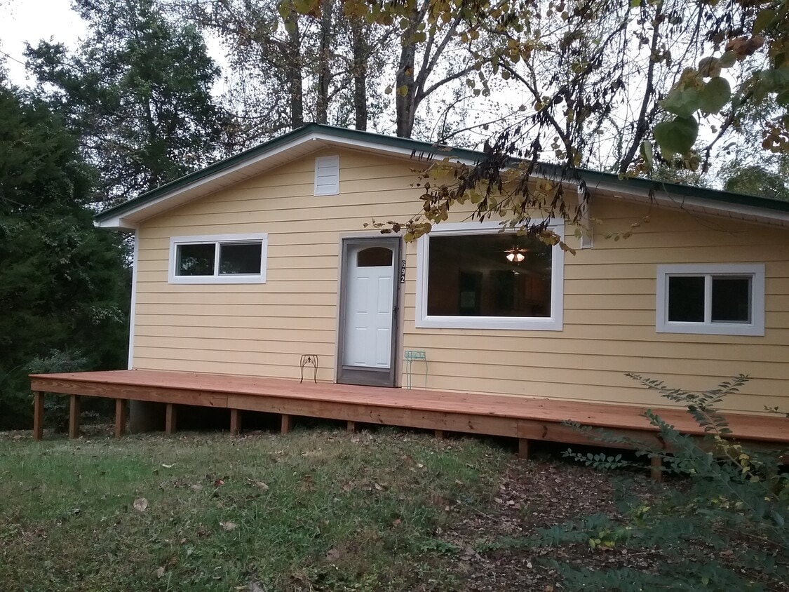 692 Rivercliff Rd, McMinnville, TN 37110 House for Rent in McMinnville, TN