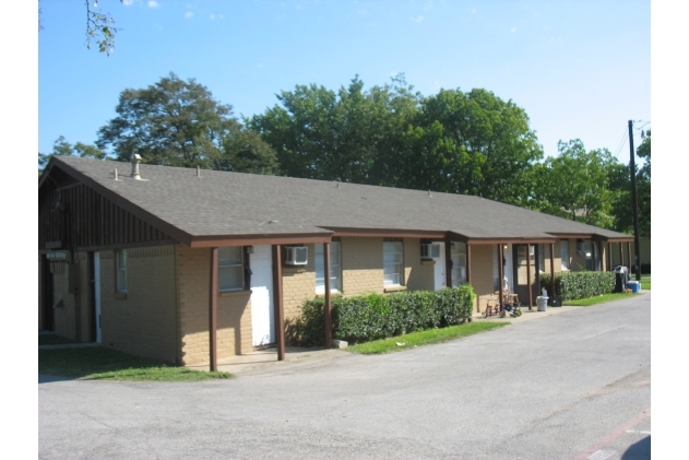 Primary Photo - Prairie Crossing Apartments