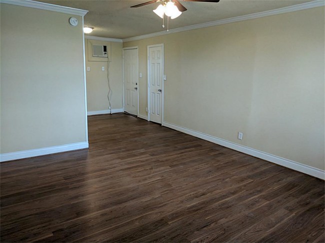 Building Photo - 9310 Redford Ave
