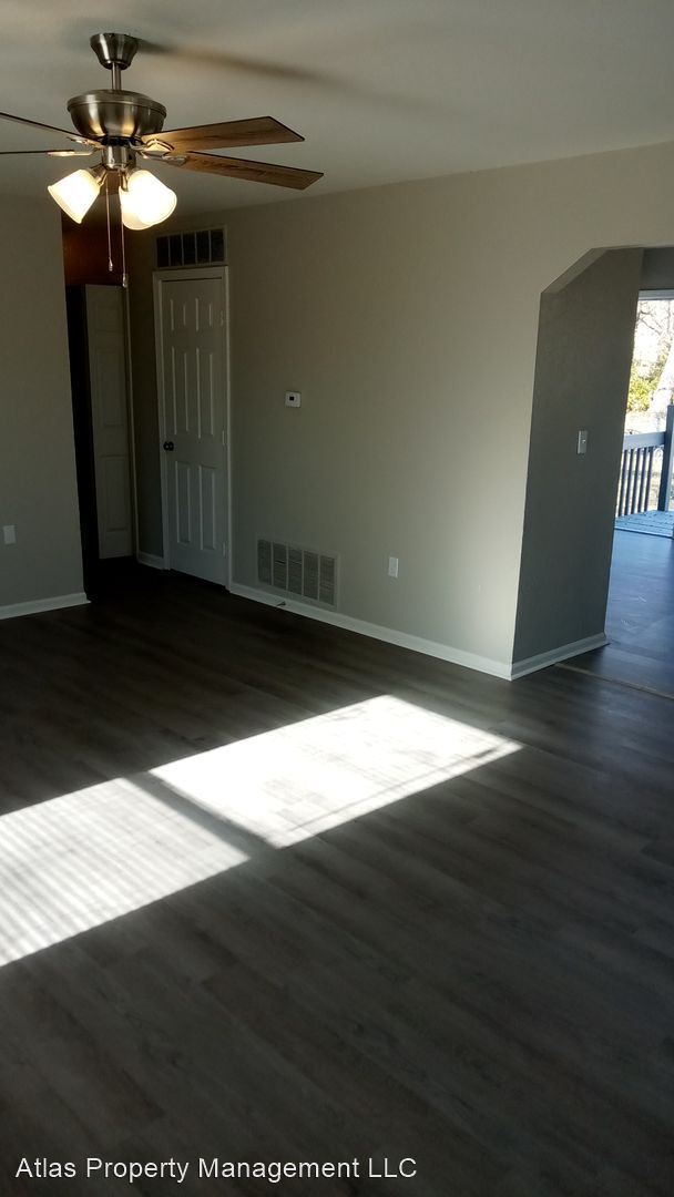 Building Photo - 3 br, 2 bath House - 3812 Brooklyn Ave.