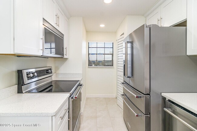 Foto del edificio - 4105 Ocean Beach Blvd