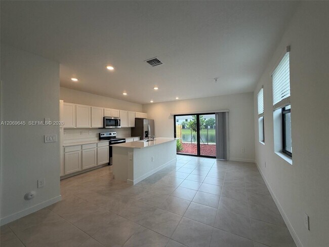 Foto del edificio - 1432 NE 4th Ave