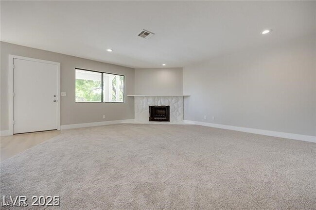Foto del edificio - 8804 River Pines Ct