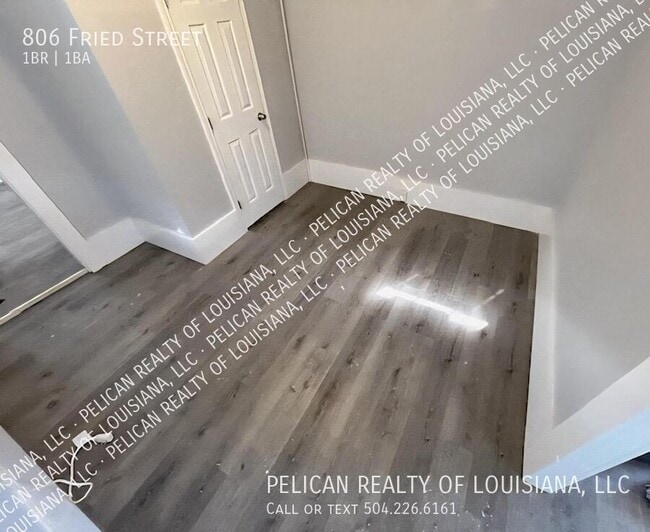 Foto del edificio - 806 Fried St