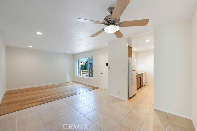 Building Photo - 986 S Citron St