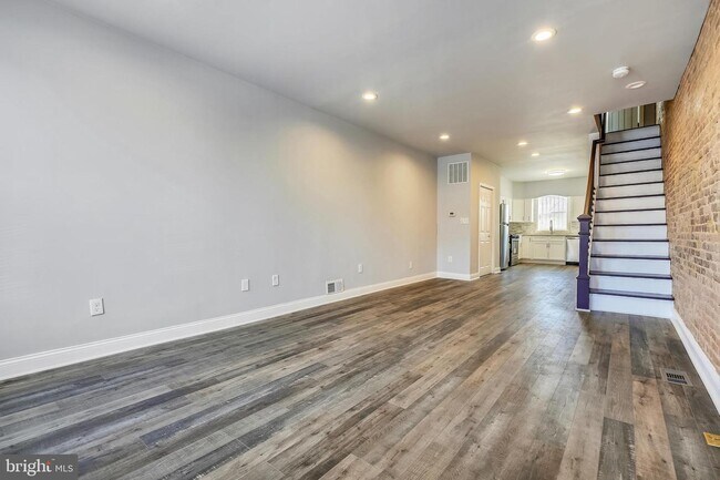 Building Photo - 1641 N Patterson Park Ave