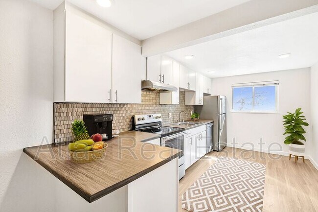 Foto del edificio - 1222 Wadsworth Blvd