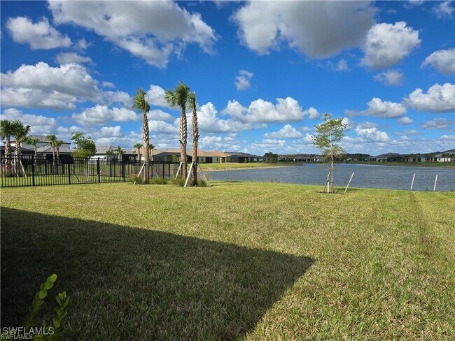 Building Photo - 3700 Passion Vine Dr
