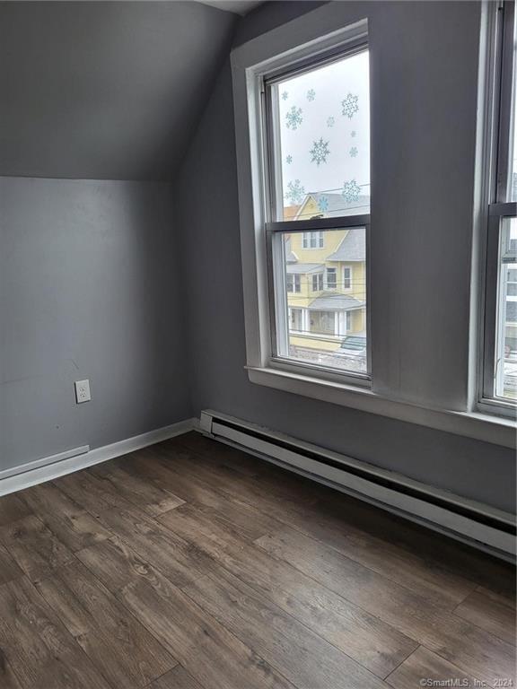 Foto del edificio - 191 Parrott Ave