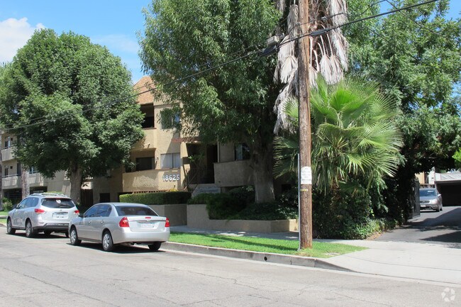 Foto del edificio - Clark Apartments