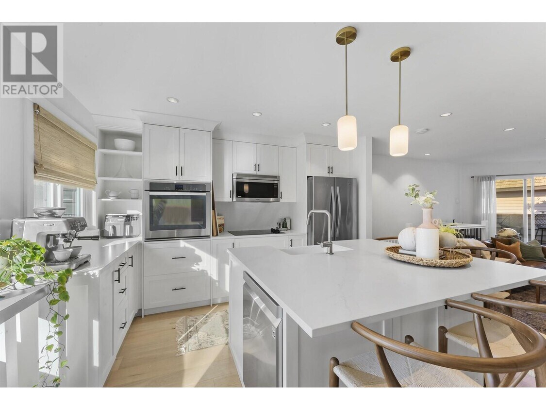 Photo principale - 1286 W 6th Ave