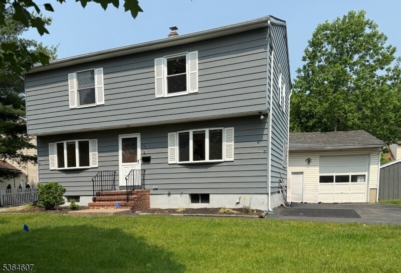 Foto principal - 726 Midwood Rd