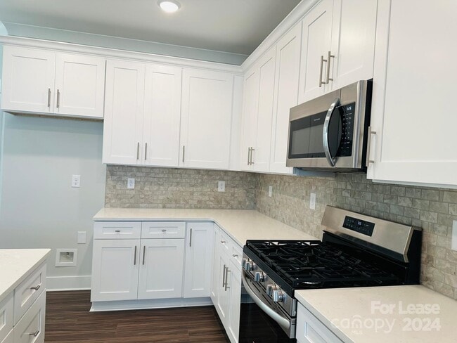 Building Photo - 5633 Stafford Rd