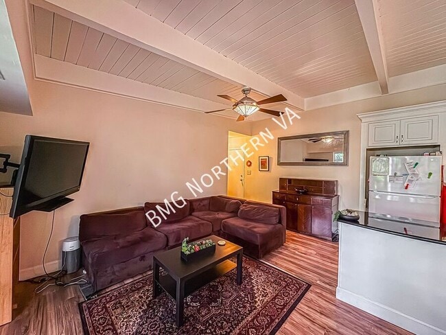 Foto del edificio - 7740 Donnybrook Ct