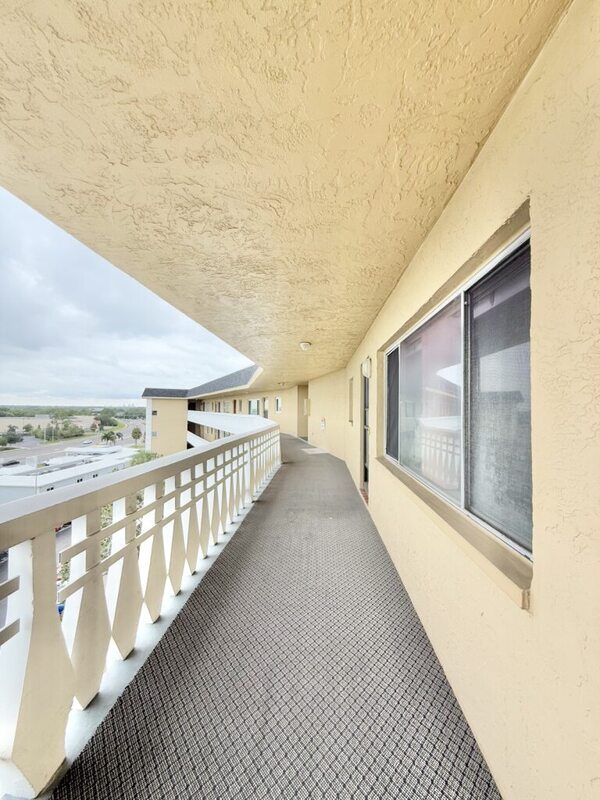 Building Photo - 8950 Park Blvd