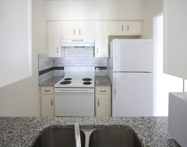 Foto del edificio - 1209 Hollow Creek Dr