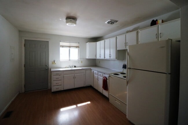 Building Photo - 263 W 300 N
