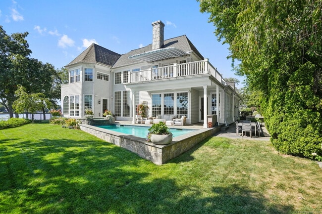 Building Photo - 19 Weeds Landing