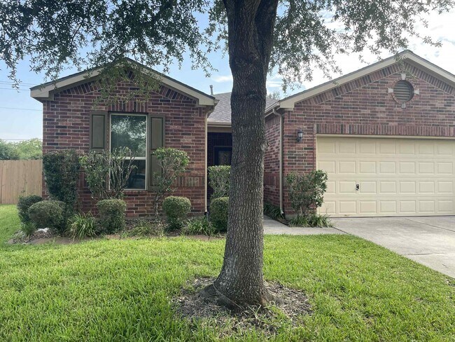 Building Photo - 2802 Mezzomonte Ln