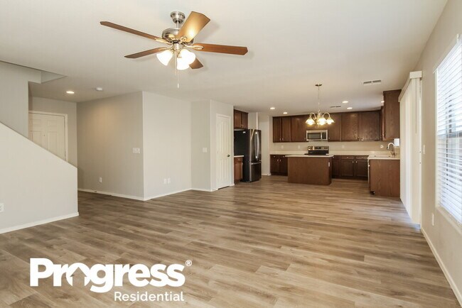 Foto del edificio - 6340 W Branham Ln