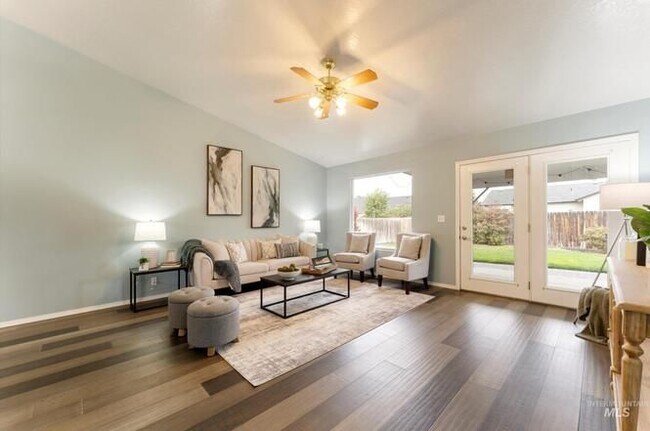 Foto del edificio - 8130 Waterleaf Ave