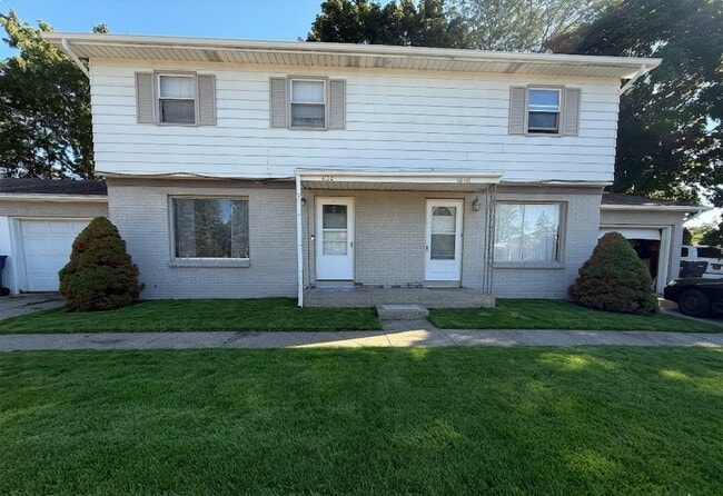 Building Photo - 1652 52nd St SE