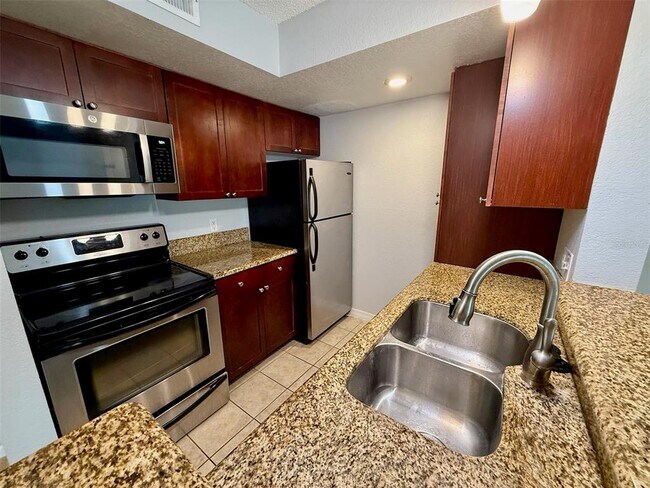 Foto del edificio - 5140 Conroy Rd