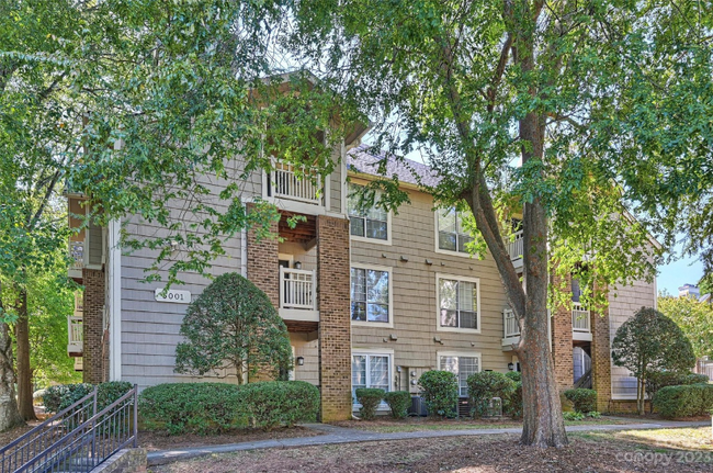 Building Photo - 5001 Sharon Rd