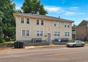 Building Photo - 1273 S Clay St