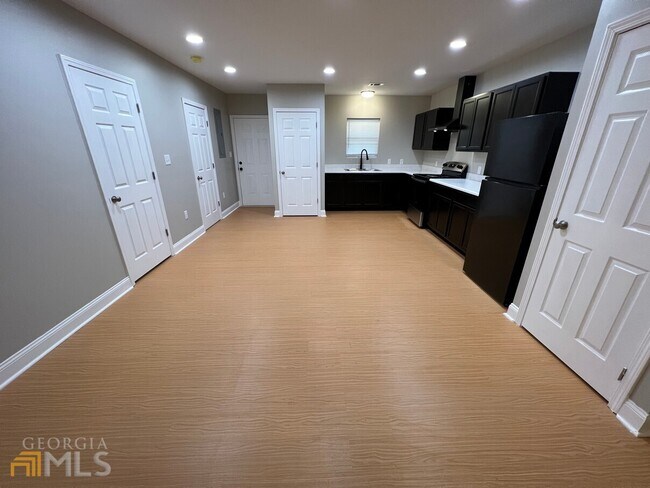 Building Photo - 1071 Bramblewood Dr