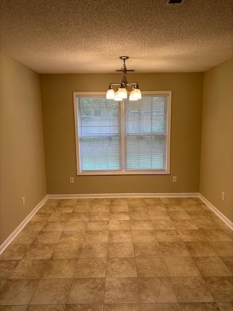 Foto del edificio - 70 Mystic Ct