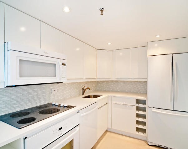 Foto del edificio - 20515 E Country Club Drive 942
