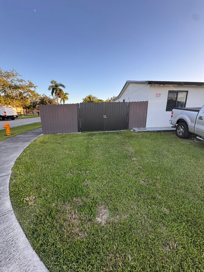 Foto del edificio - 15000 SW 307th St