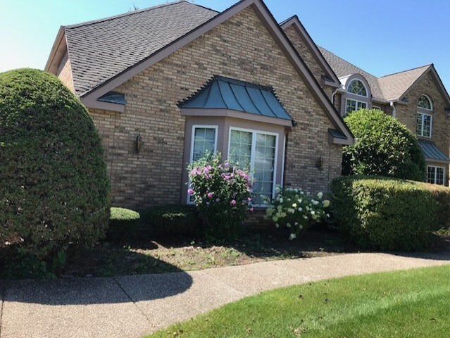 Primary Photo - 10519 Wildflower Rd