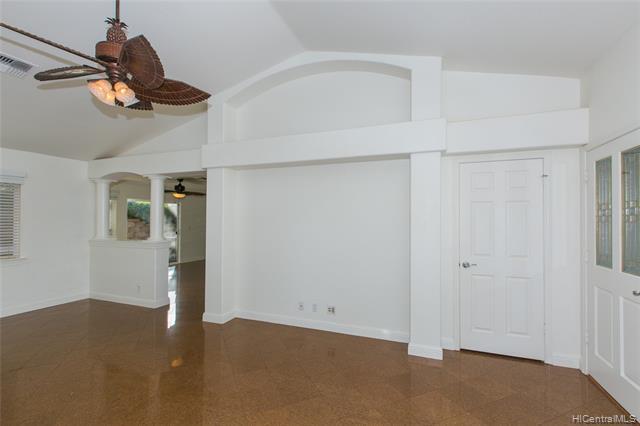 Building Photo - 92-117-117 Waiko Pl