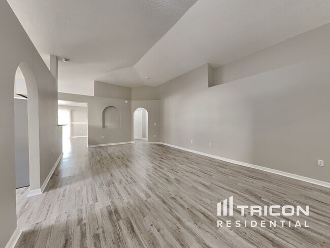 Foto del edificio - 262 King Arthur Ct