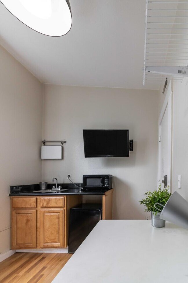 Building Photo - 1 bedroom in San Francisco CA 94103