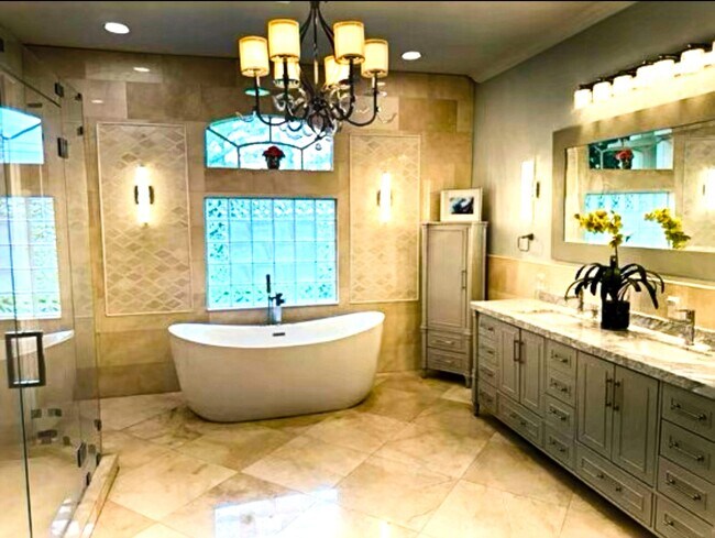 Foto del edificio - Furnished House - 15202 82nd Street N.