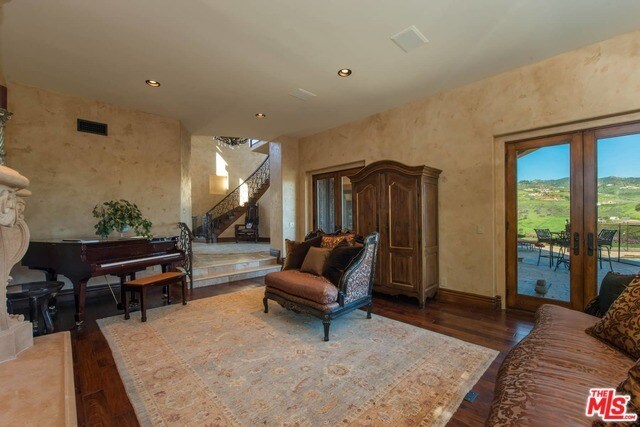 Building Photo - 6208 Ramirez Mesa Dr